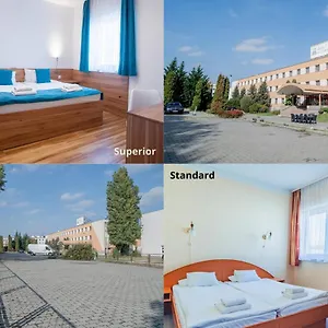 فندق Homoky Bestline, بودابست